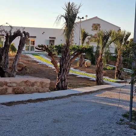 ベッド・アンド・ブレックファスト Fragi 3*