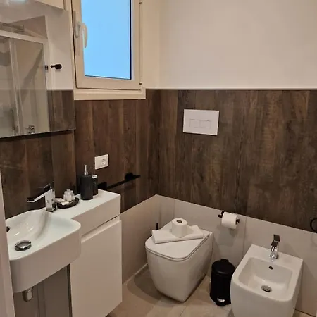 Fragi ベッド・アンド・ブレックファスト 3*